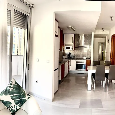 Elegance La Cala בנידורם